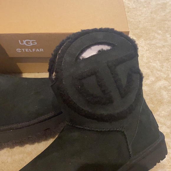 BRAND NEW Ugg x Telfar boots - Picture 2 of 5